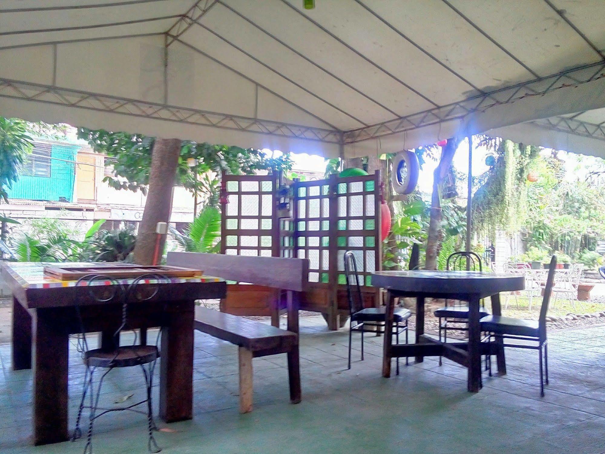 Casa Munda Bed & Breakfast Davao Bagian luar foto